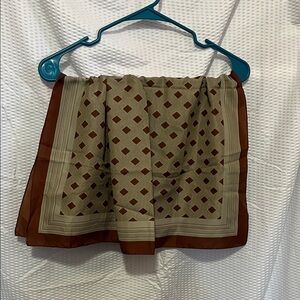 Chic Geometric Brown and Cream Scarf